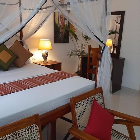 סיגירייה Hotel Chanara מראה חיצוני תמונה