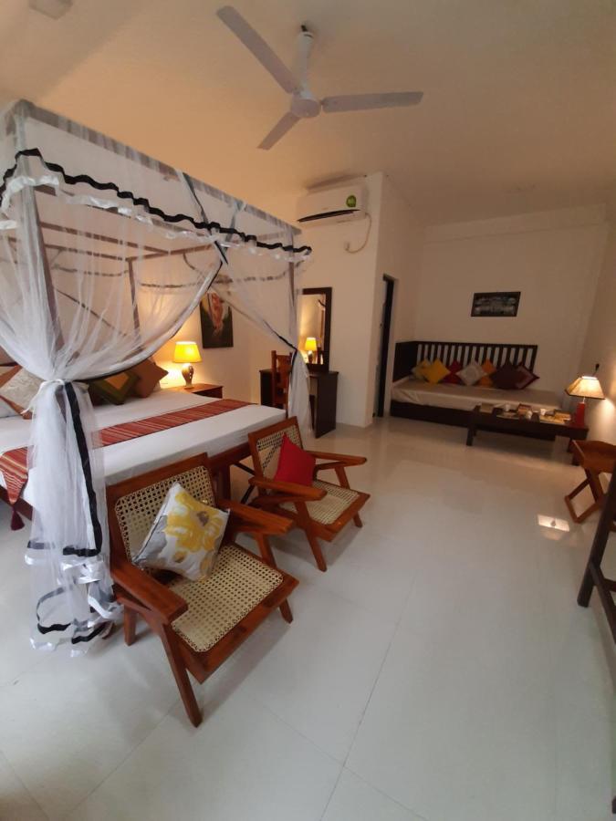 סיגירייה Hotel Chanara מראה חיצוני תמונה